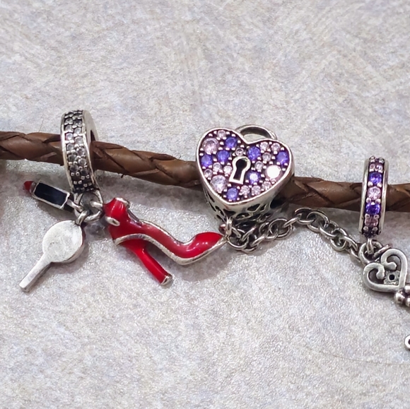 Pandora braided leather and 925 silver braclet with charms - Picture 6 of 7